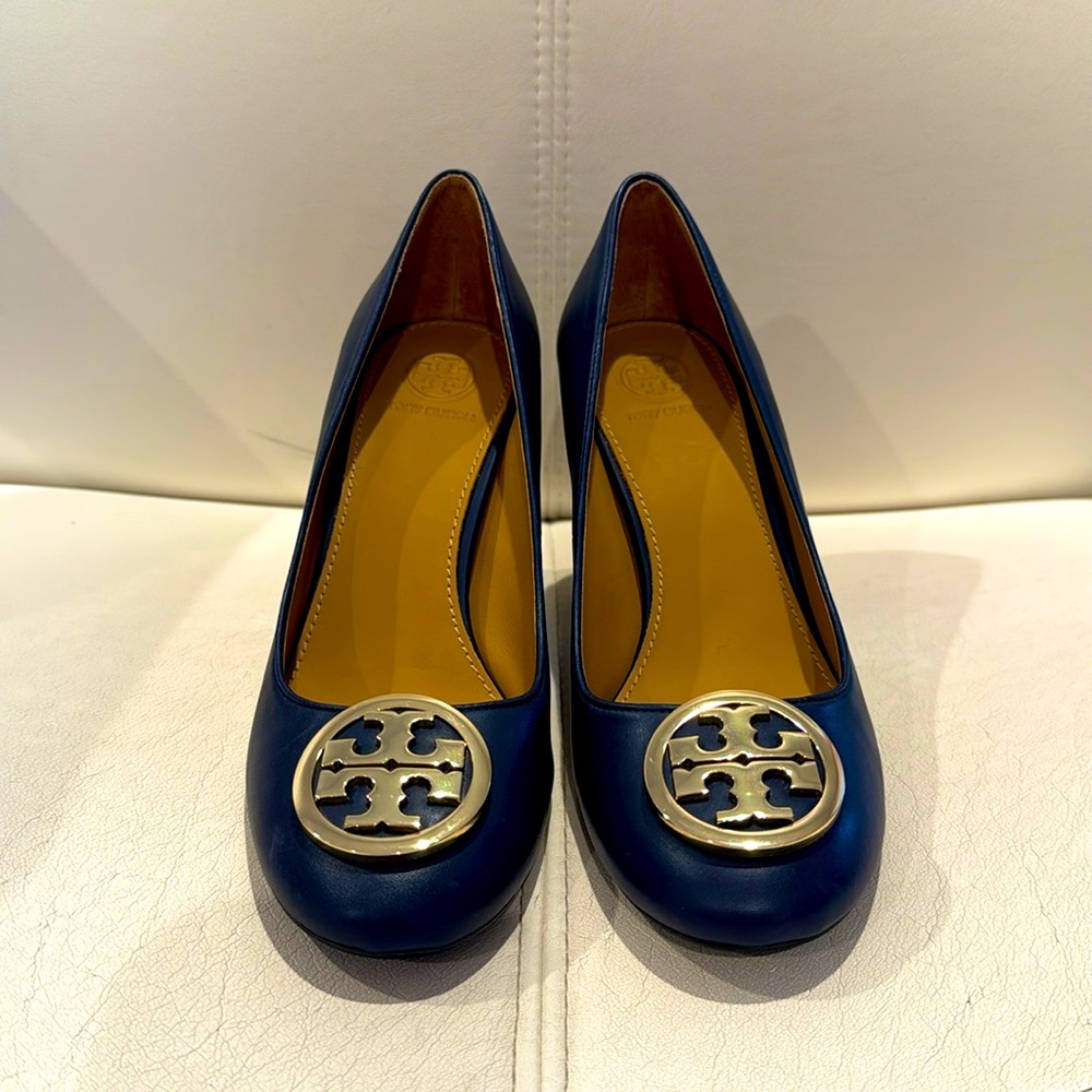 Brand NEW Tory Burch Bento Royal Navy Heel Round Toe Elegant Leather Shoes s 6.5